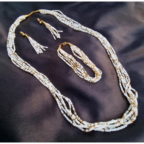 Vintage 1950s-1960s CROWN TRIFARI Signed Multi Stranded Micro Glass Beads White - Picture 4 of 5